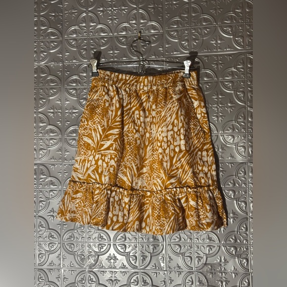 Christian Siriano Dresses & Skirts - Christian Siriano Linen Tropical Print ruffle Skirt spring summer vacation